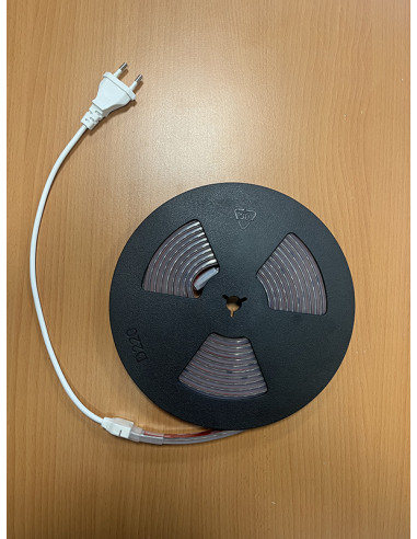 TIRA LED 1000 lm/M 11W/M 6000K IP65 230V 5 M