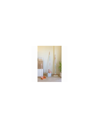 ESCOBA ESSENTIAL CALMEY C/PALO 130 CM